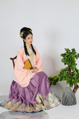 檀绾-猫咪花篮织金仿妆花纱马面裙明制汉服少女单底栏高精密