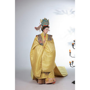 檀绾-明制婚服金通仿云锦大衫龙凤缠枝莲皇后常服中式婚礼霞帔