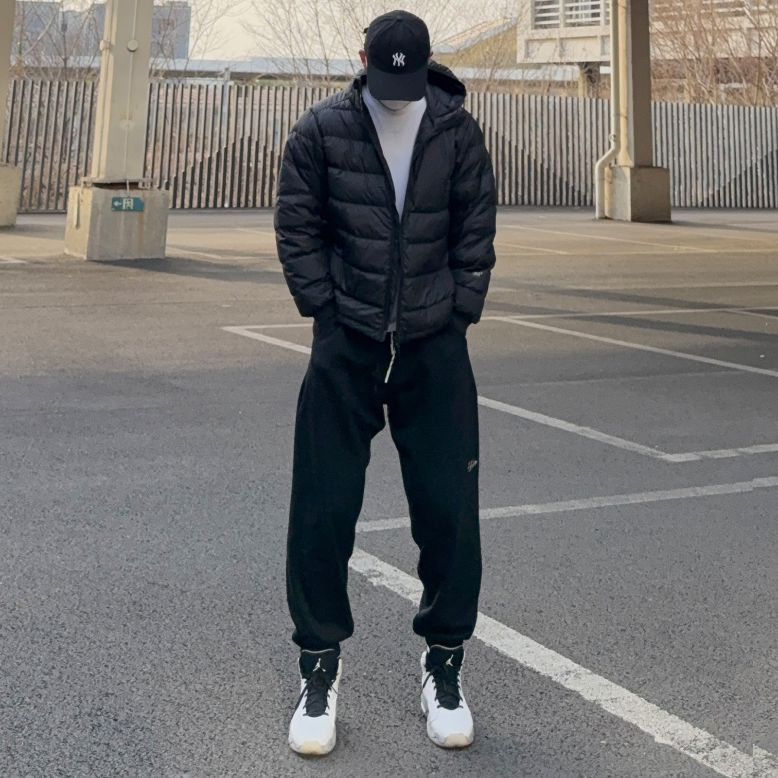 防泼水轻便连帽90绒羽绒服