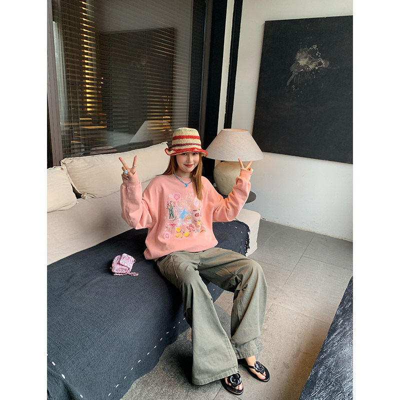 今屿花花 粉色印花套头卫衣女2024早春新款外套短款上衣宽松小众,女装/女士精品,卫衣/绒衫,淘宝优惠券,粉丝福利购,淘宝优惠卷