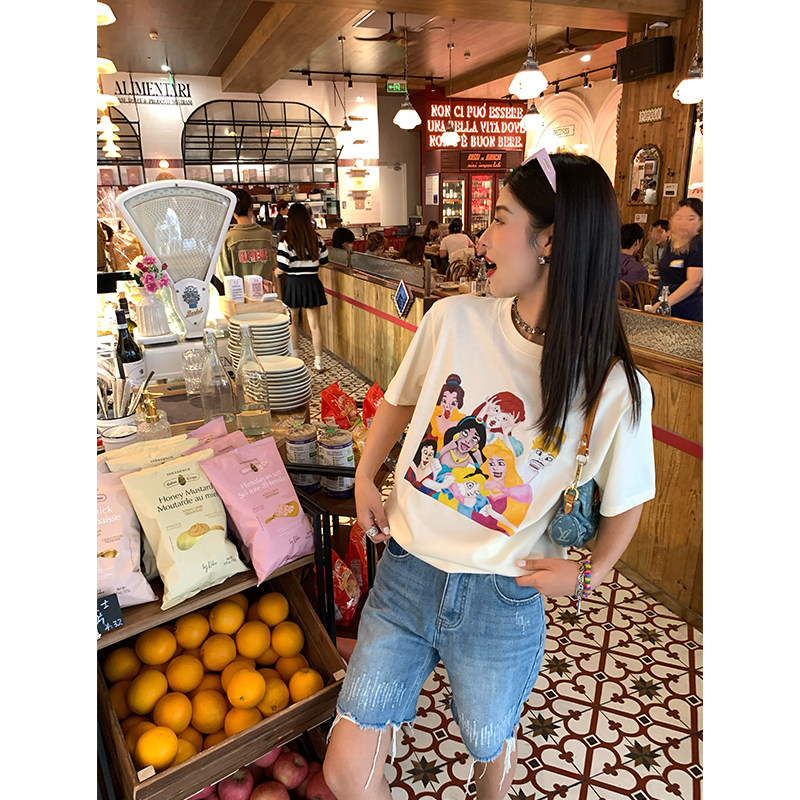 今屿花花 米色印花短袖女t恤夏2025新款宽松上衣半袖小众设计感,女装/女士精品,T恤,淘宝优惠券,粉丝福利购,淘宝优惠卷