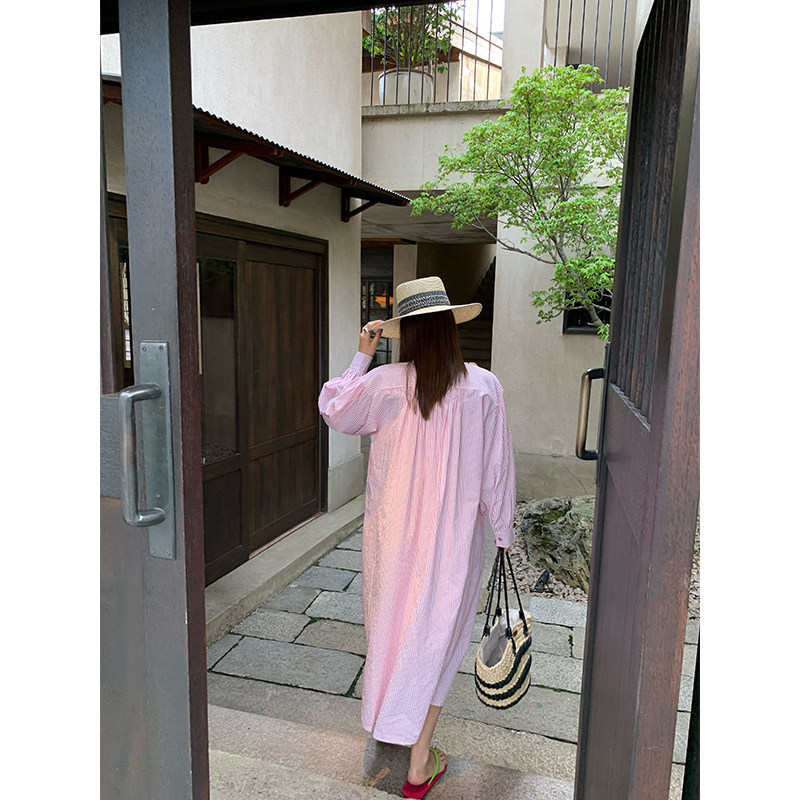 今屿花花粉色条纹衬衫式连衣裙女2025早春长裙长袖宽松设计感小众,女装/女士精品,连衣裙,淘宝优惠券,粉丝福利购,淘宝优惠卷