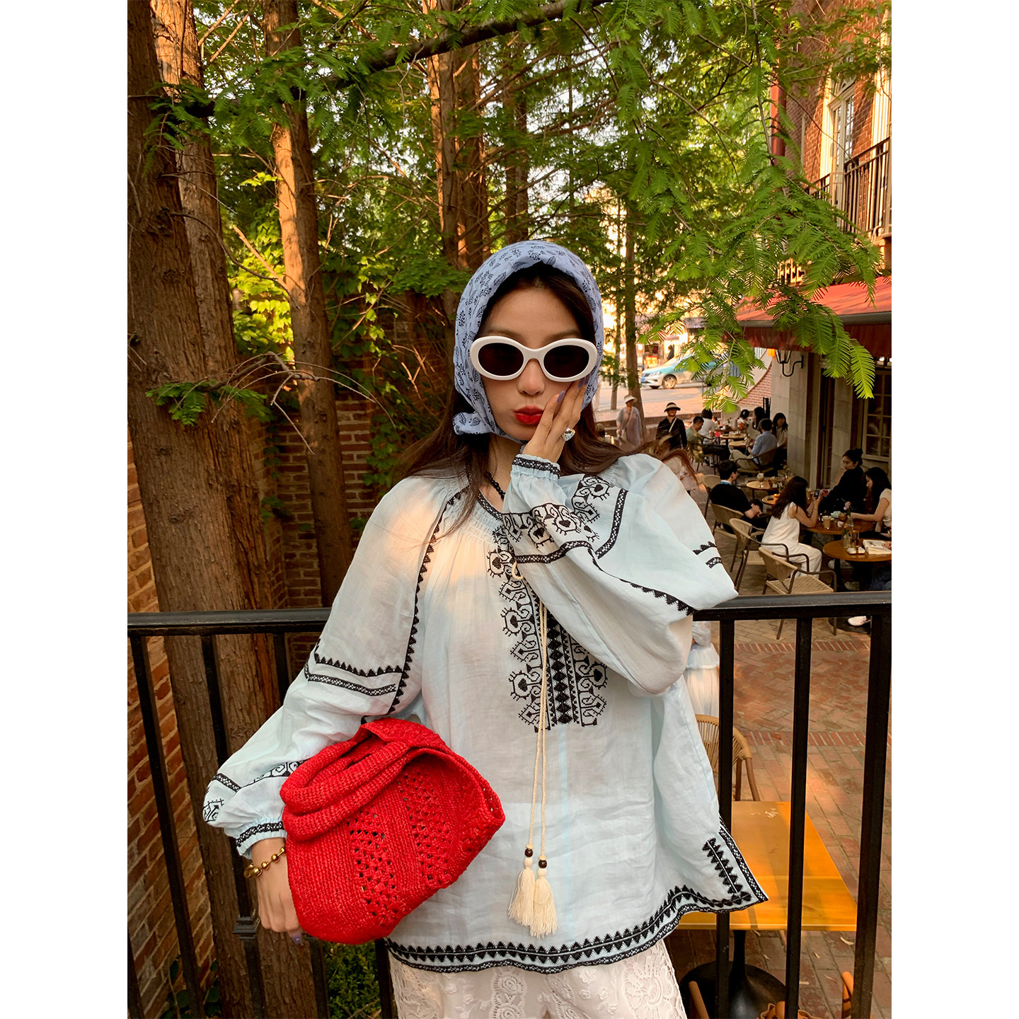 今屿花花 苎麻衬衫女2025年新款长袖刺绣套头宽松上衣复古V领衬衣,女装/女士精品,衬衫,淘宝优惠券,粉丝福利购,淘宝优惠卷