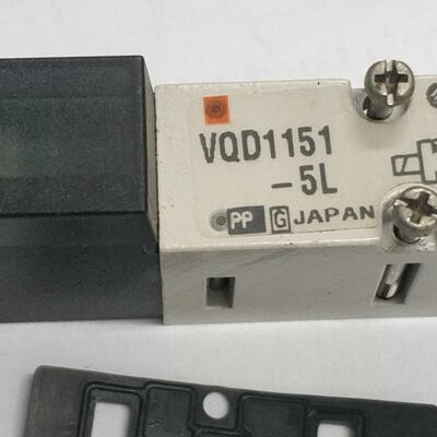 VQZ1151smc日本拆机电磁阀