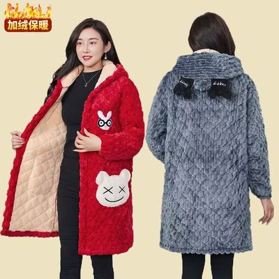 睡衣女冬季三层夹棉加厚保暖珊瑚绒连帽中长款家居服套装可外穿