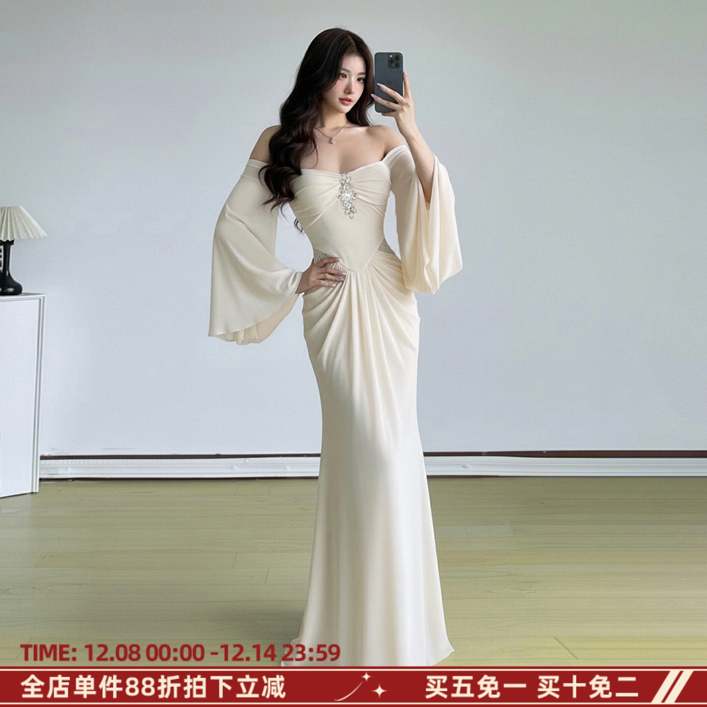 梦幻维纳斯一字肩蝙蝠袖连衣裙