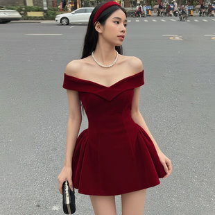 MSYOUCAN 在逃公主圣诞千金风纯欲连衣裙V型翻边一字肩蝴蝶结短裙