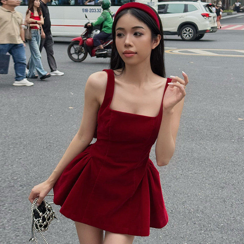 MSYOUCAN 酒红韵味丝绒质感连衣裙高腰复古大露背蝴蝶结蓬蓬短裙