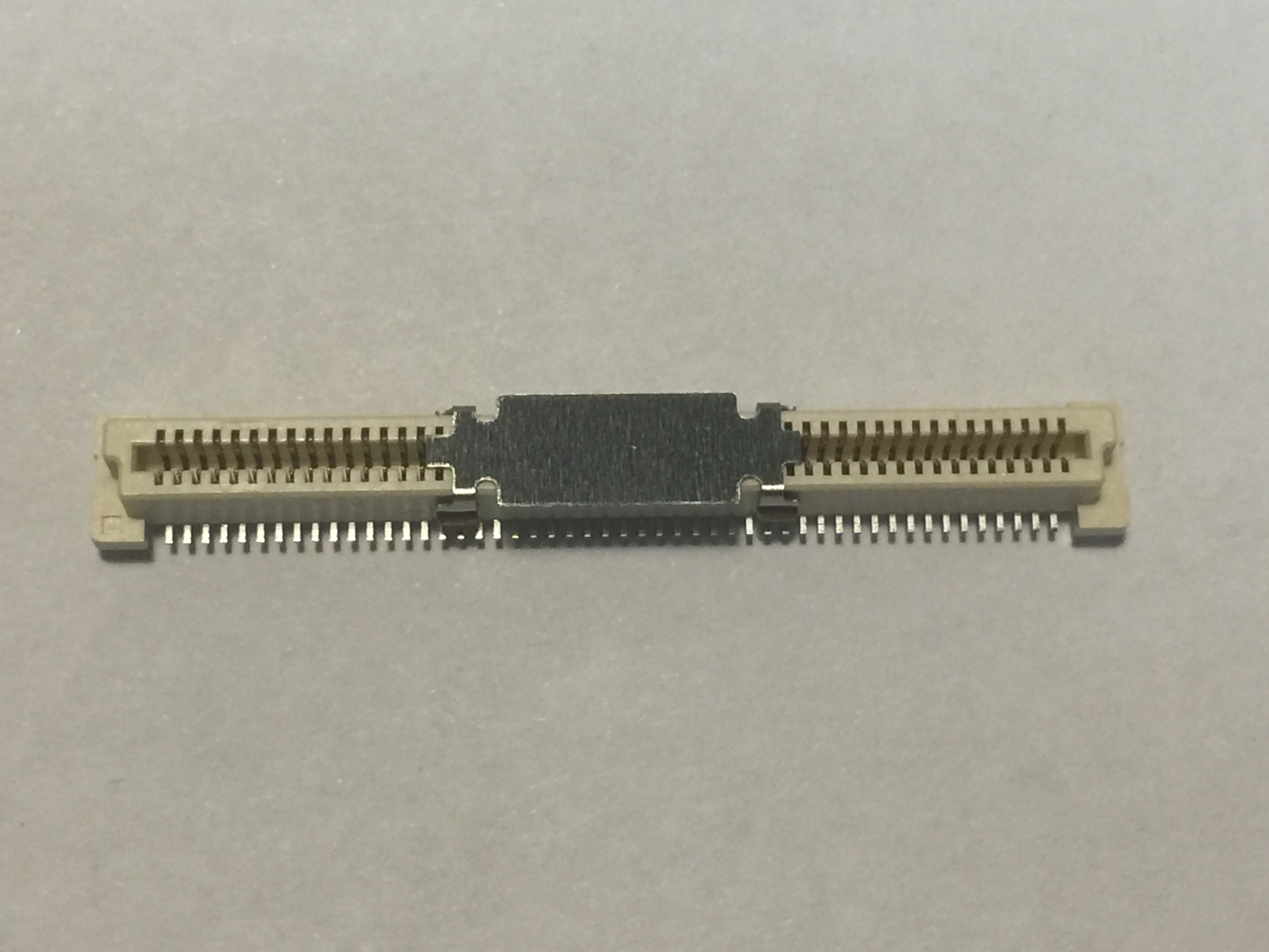 FCI 现货 61082-083402LF 0.8间距板对板 立式SMT 母座 80P 11.7H