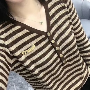 条纹打底衫女秋冬2025新款毛衣洋气v领长袖t恤针织衫修身内搭上衣