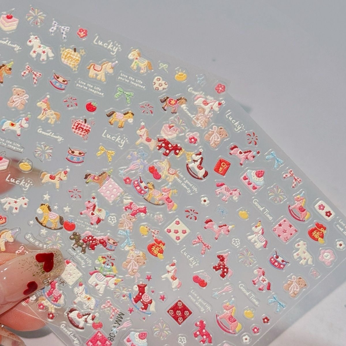 2026马年甜美风彩色小马美甲贴纸鸿运小马粉粉蛋糕甜点马儿指甲贴,彩妆/香水/美妆工具,美甲工具,淘宝优惠券,粉丝福利购,淘宝优惠卷