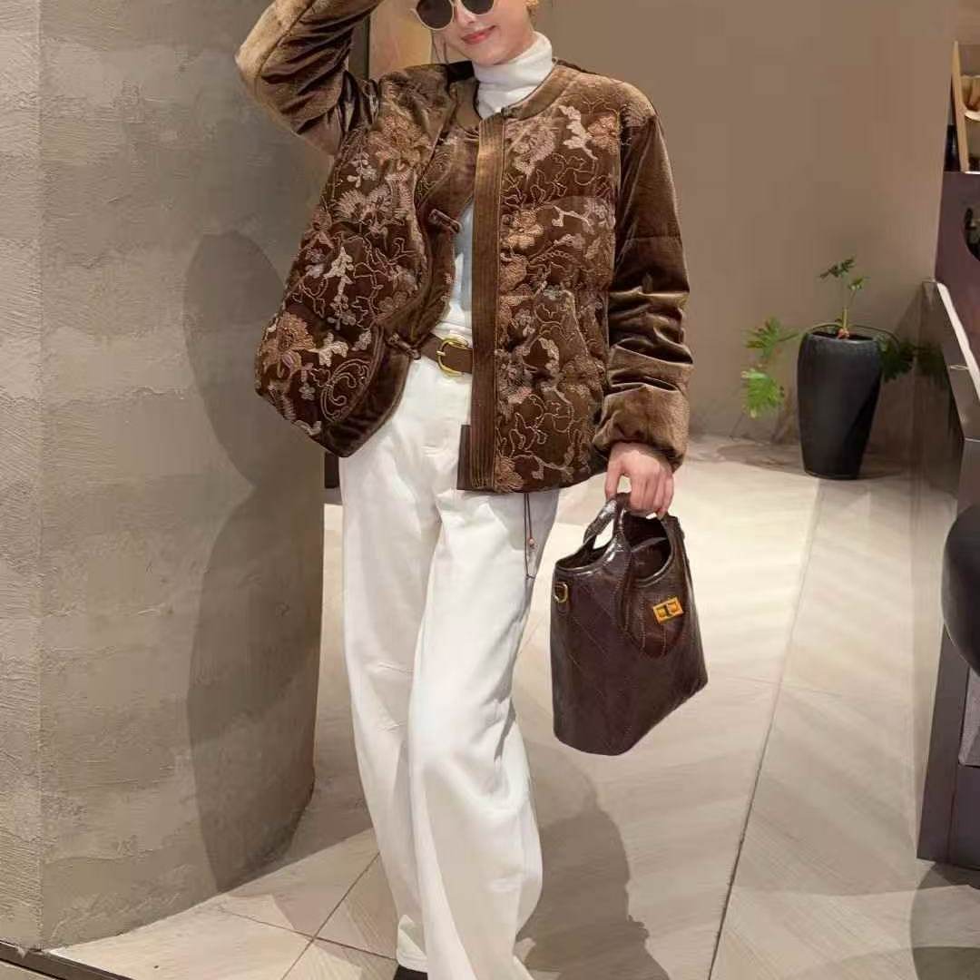 DT.Dong新中式盘扣复古羽绒服女