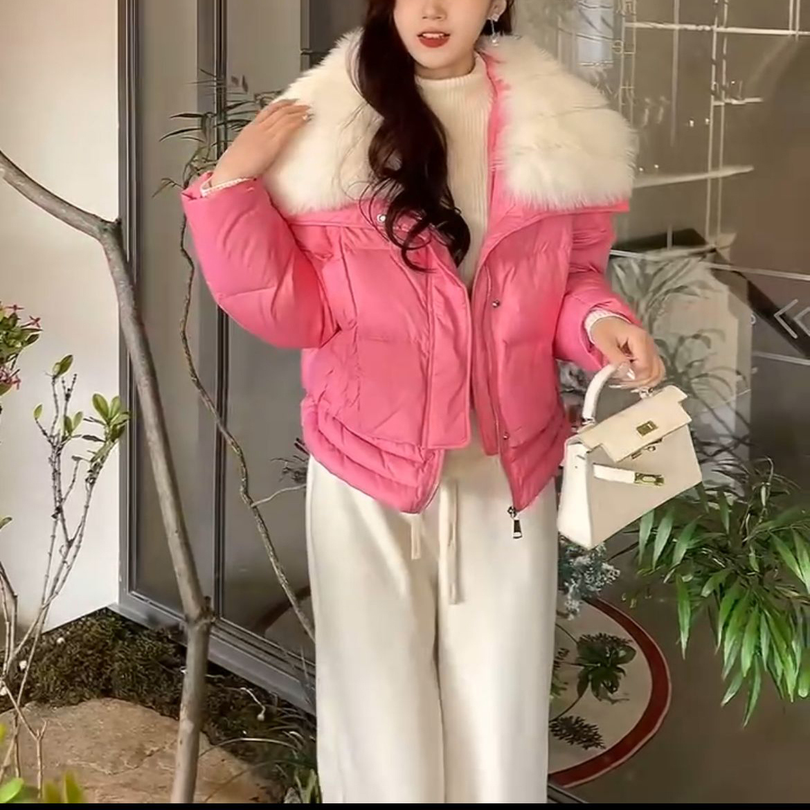 特价 福利 花姑娘 轻奢狐狸毛领短款鹅绒羽绒服色保暖显瘦外套