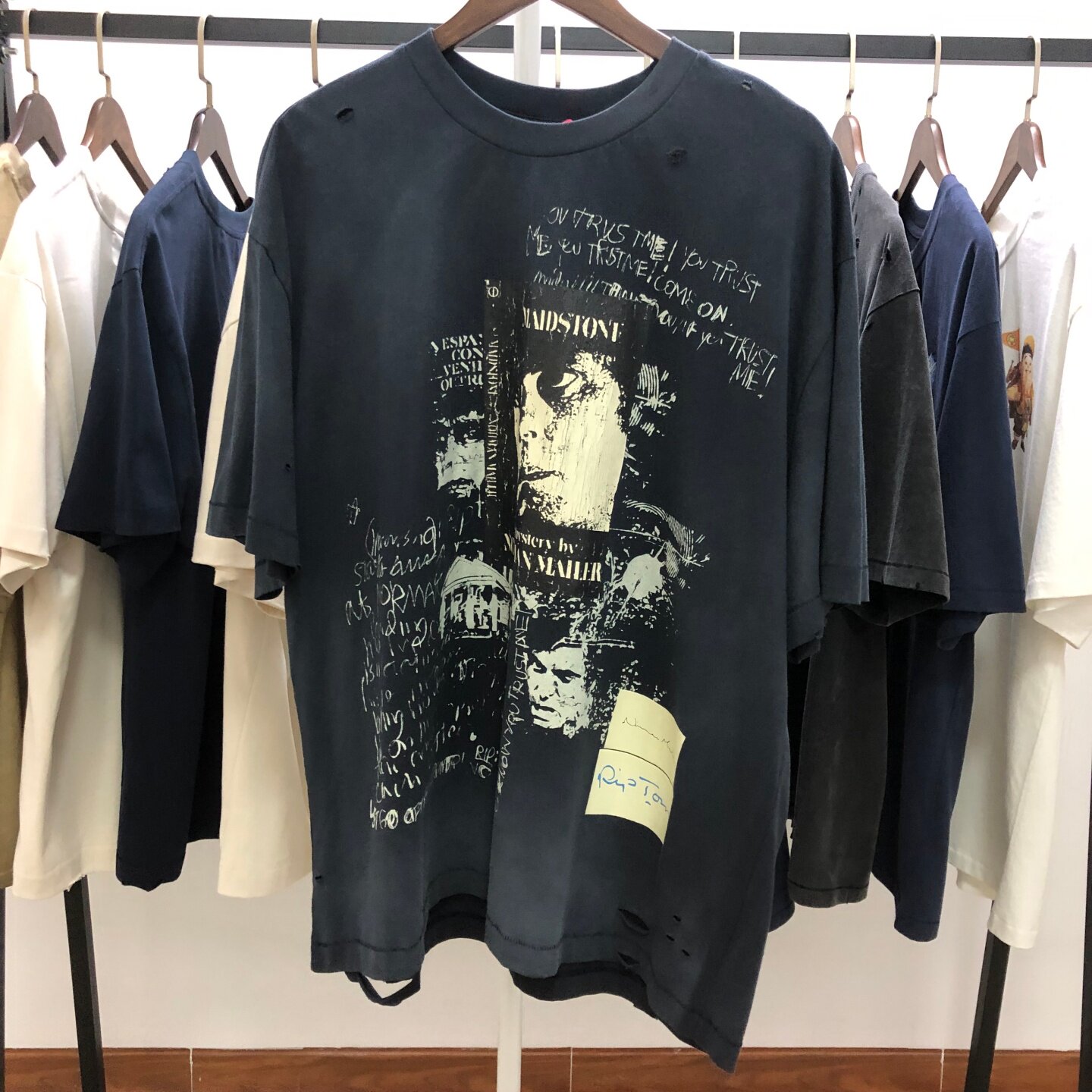 Paly Hollywood FW26胸前人物印花圆领洗水做旧复古短袖T恤男女潮