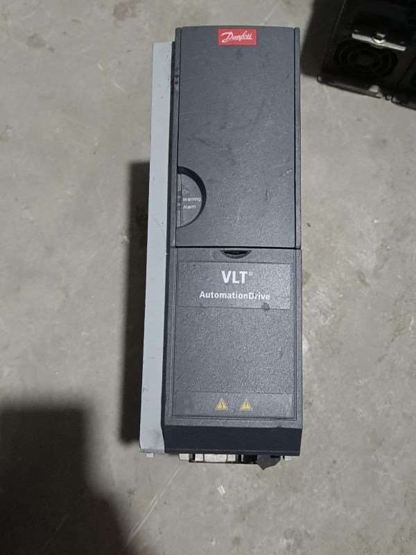 FC-302P2K2T5E20H2丹佛斯变频器2.2千瓦机 议价