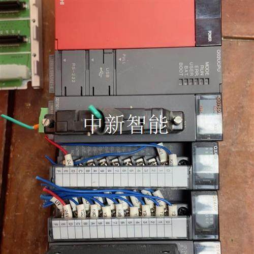 三菱PLC、电源Q61P-CM、主机Q02UCPU-CM、Q
