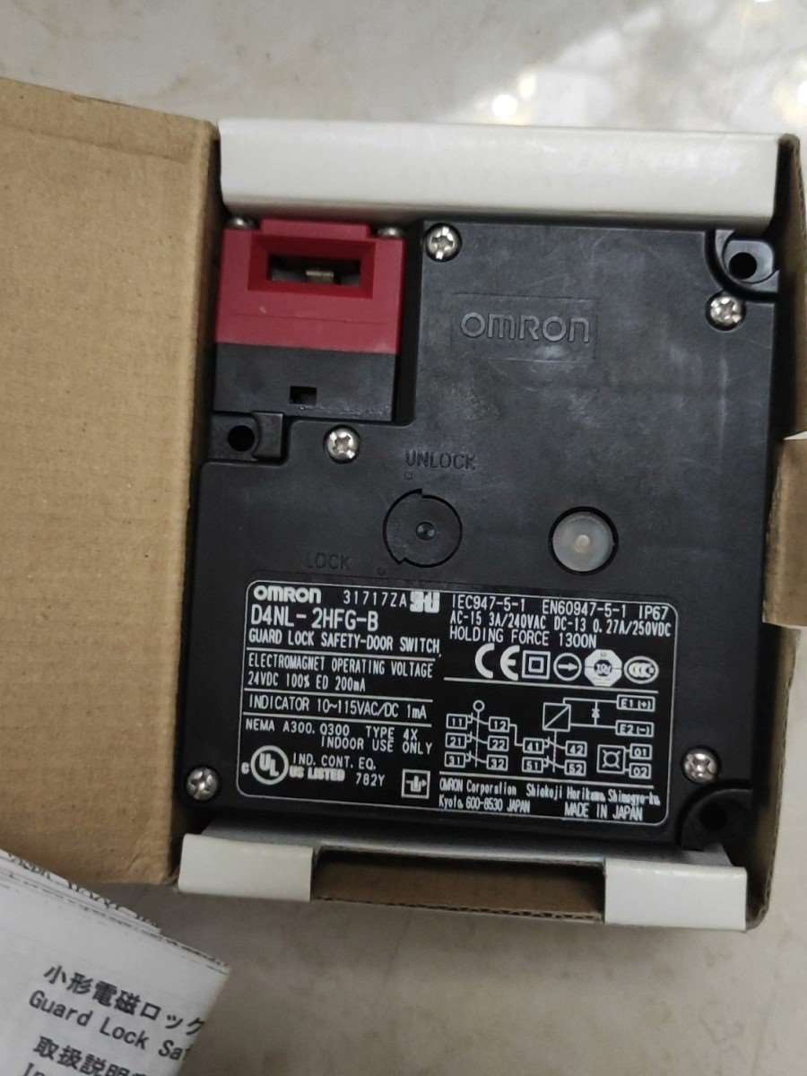 （议价）OMRON欧姆龙安全门开关D4NL-4DFG-B