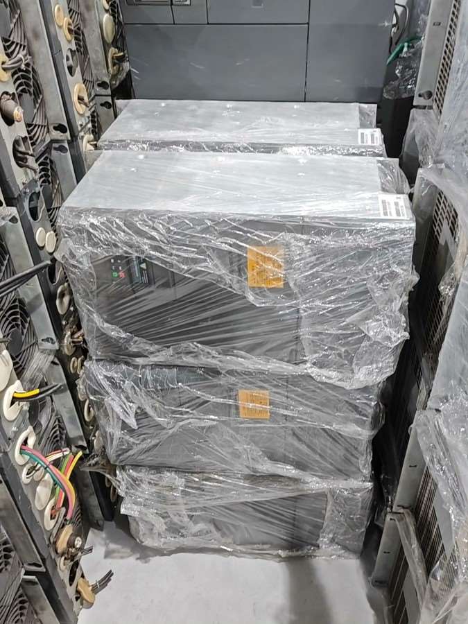 西门子6SE6440-2UD31-8DB1变频器西门子44