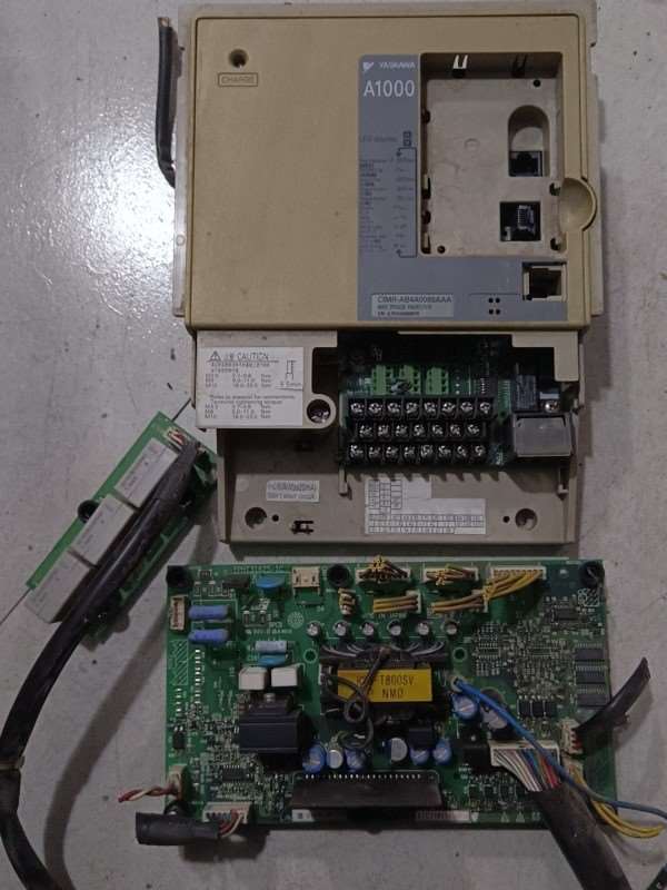 安川A1000变频器37-45千瓦CIMR-AB4A00 议价