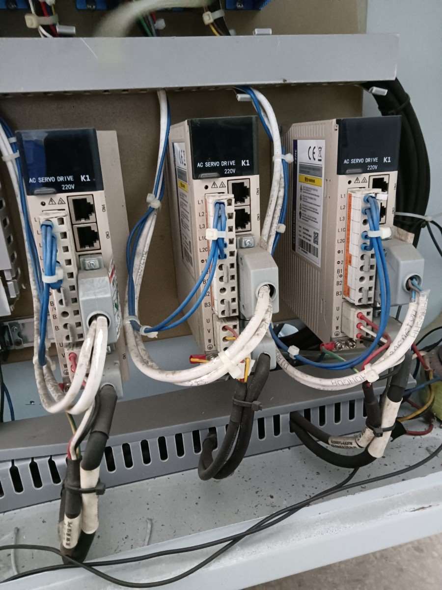 （议价）之山米格伺服驱动器配电机750W3套