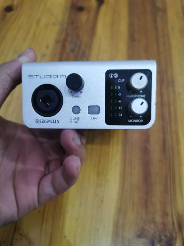 迷笛midiplusstudiom声卡裸机出售成色