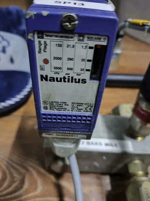 （议价）施耐德XMLA010A2S11施耐德压力开关实图拍摄