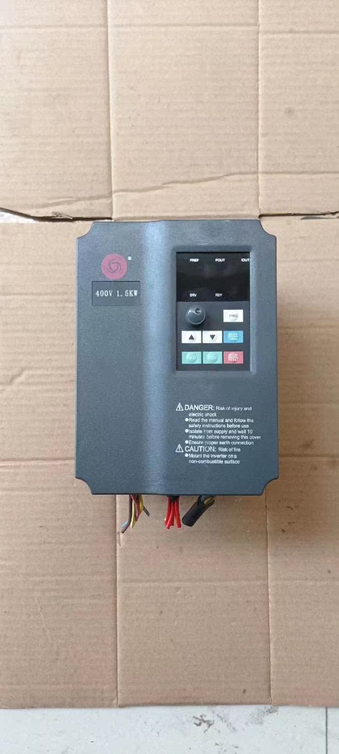 （议价）众辰变频器H3400A01D5K.1.5kw.380v.拆机