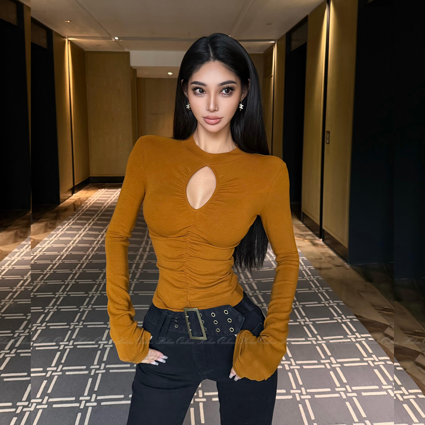 HELEN性感镂空秋季简约辣妹长袖