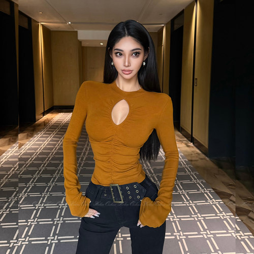 HELEN性感镂空秋季简约辣妹长袖