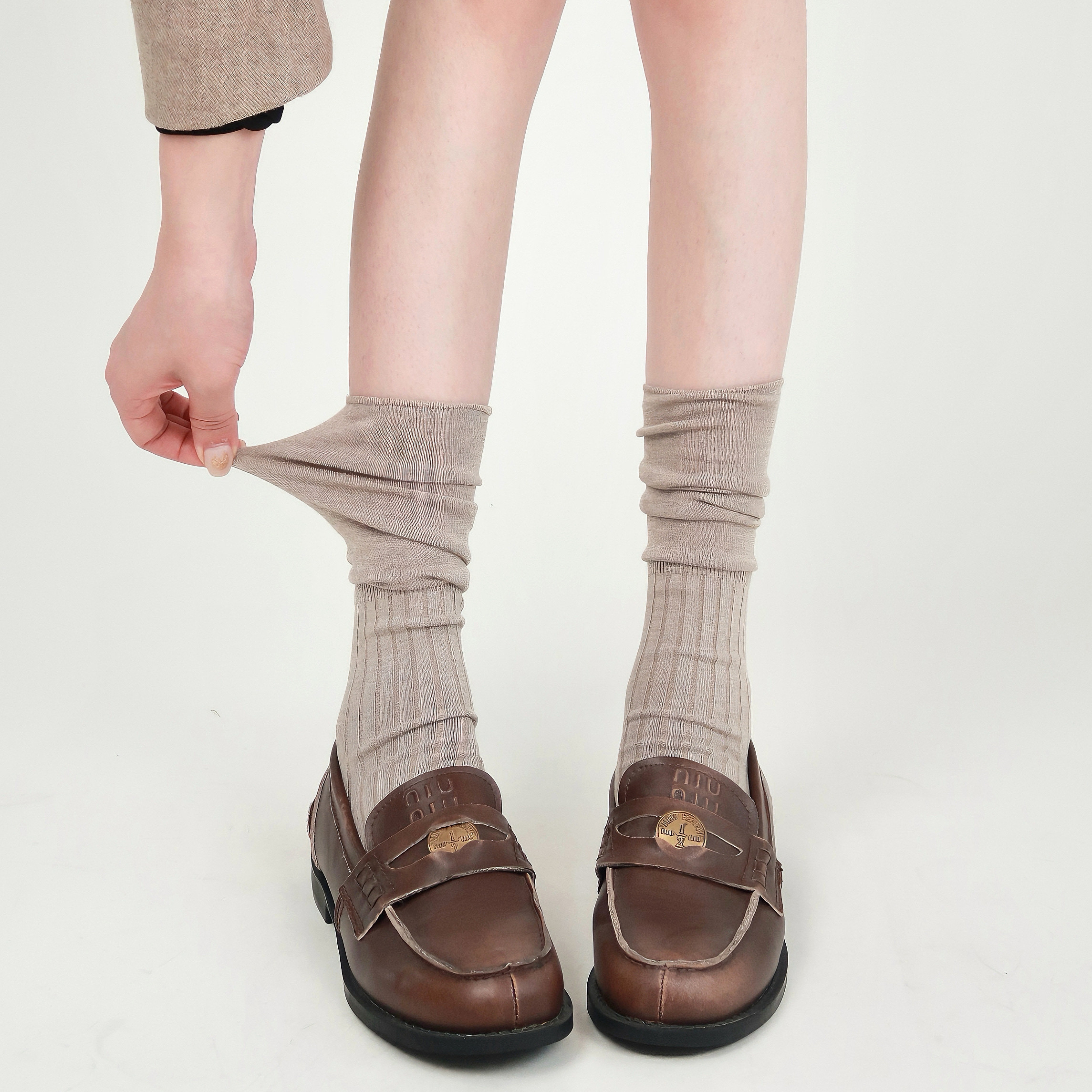 陆甜茶咖色美拉德堆堆袜子女款春秋季百搭基础中筒短袜配小皮鞋