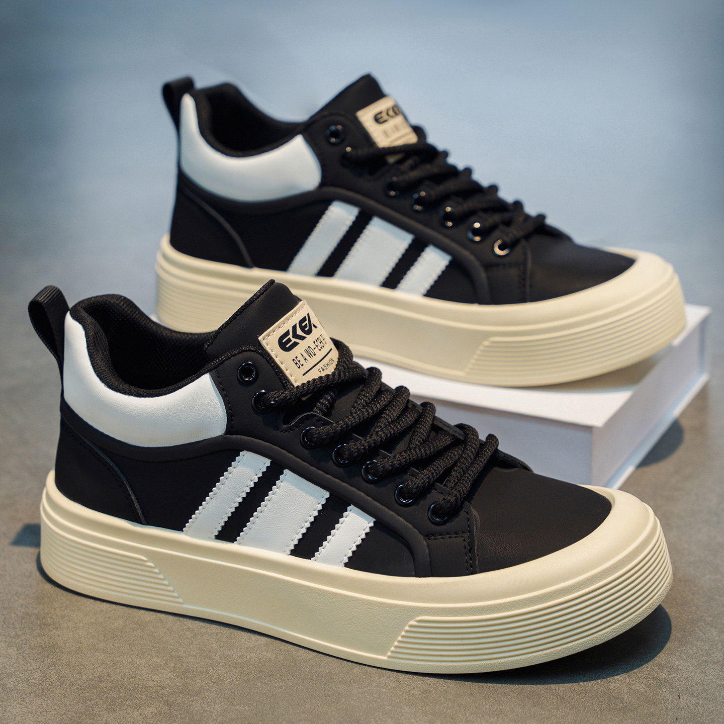 男鞋2026新款春季韩版百搭休闲运动板鞋黑色厚底增高中跟工作潮鞋