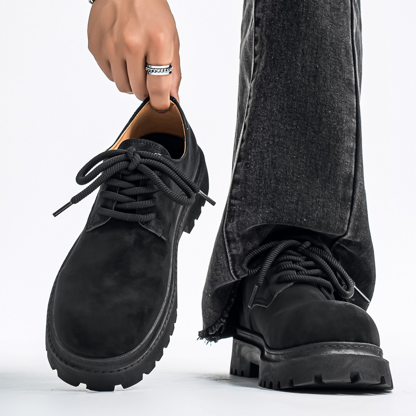 男鞋2026新款春季休闲潮流百搭黑色马丁靴男士厚底增高大头德比鞋