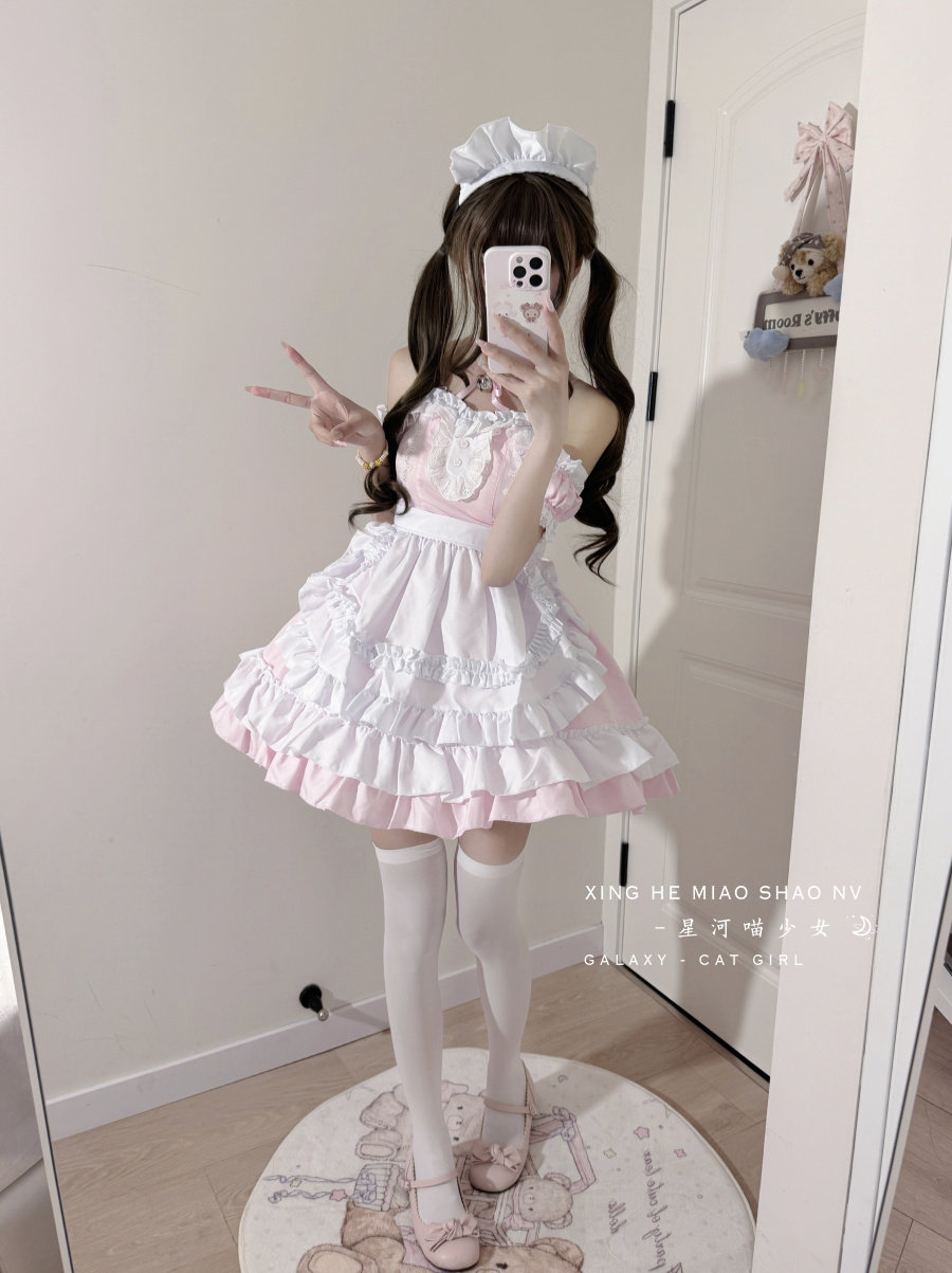 星河喵少女*日系纯欲软萌粉色女仆装Lolita少女抹胸漏肩连衣裙