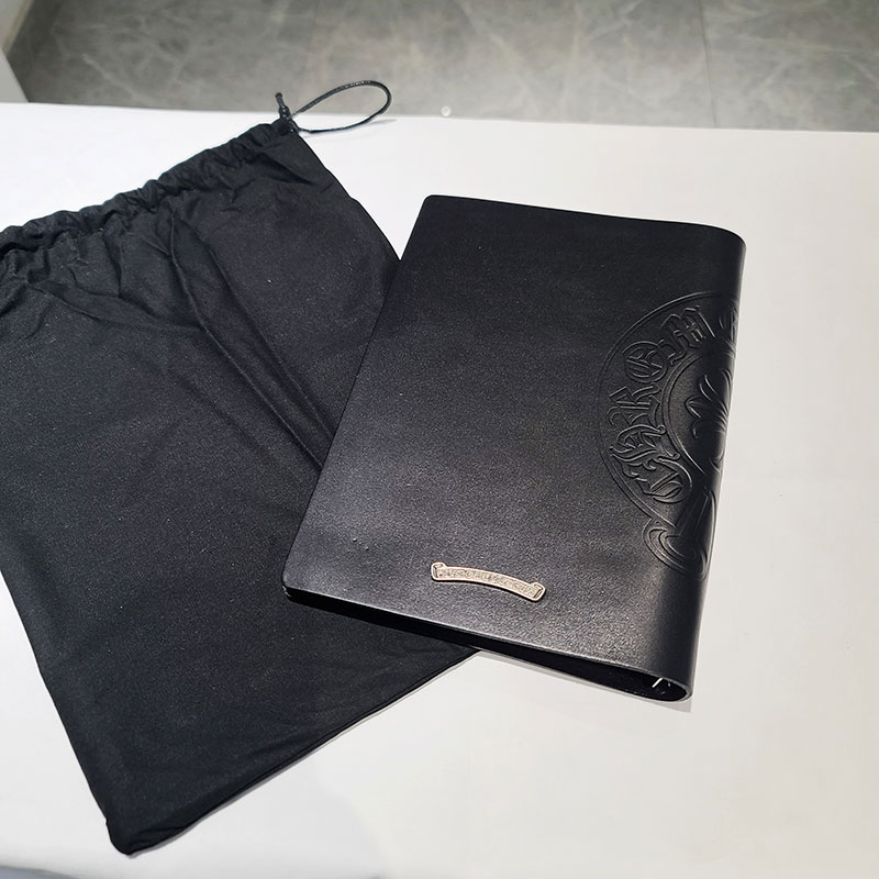 暗黑风做旧压花牛皮活页笔记本