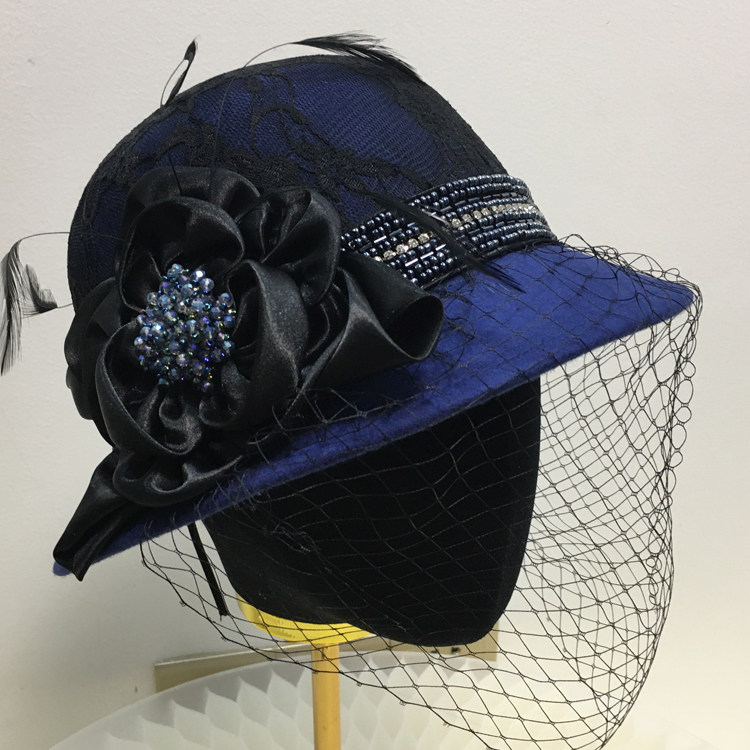 端气质欧美法式复古蕾丝羽毛贝雷帽圆顶赫本风网纱盆帽子礼帽