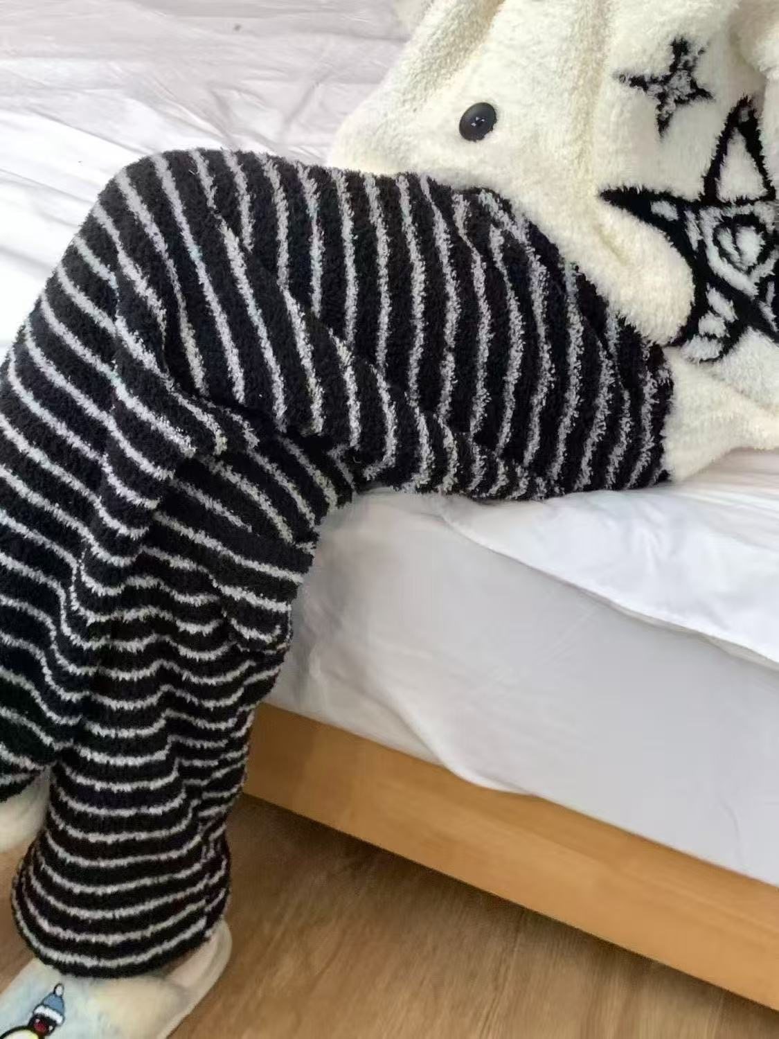 特大码胖MM黑白条纹珊瑚绒睡裤女软乎乎冬加厚休闲阔腿家居裤子,女士内衣/男士内衣/家居服,睡裤/家居裤,淘宝优惠券,粉丝福利购,淘宝优惠卷