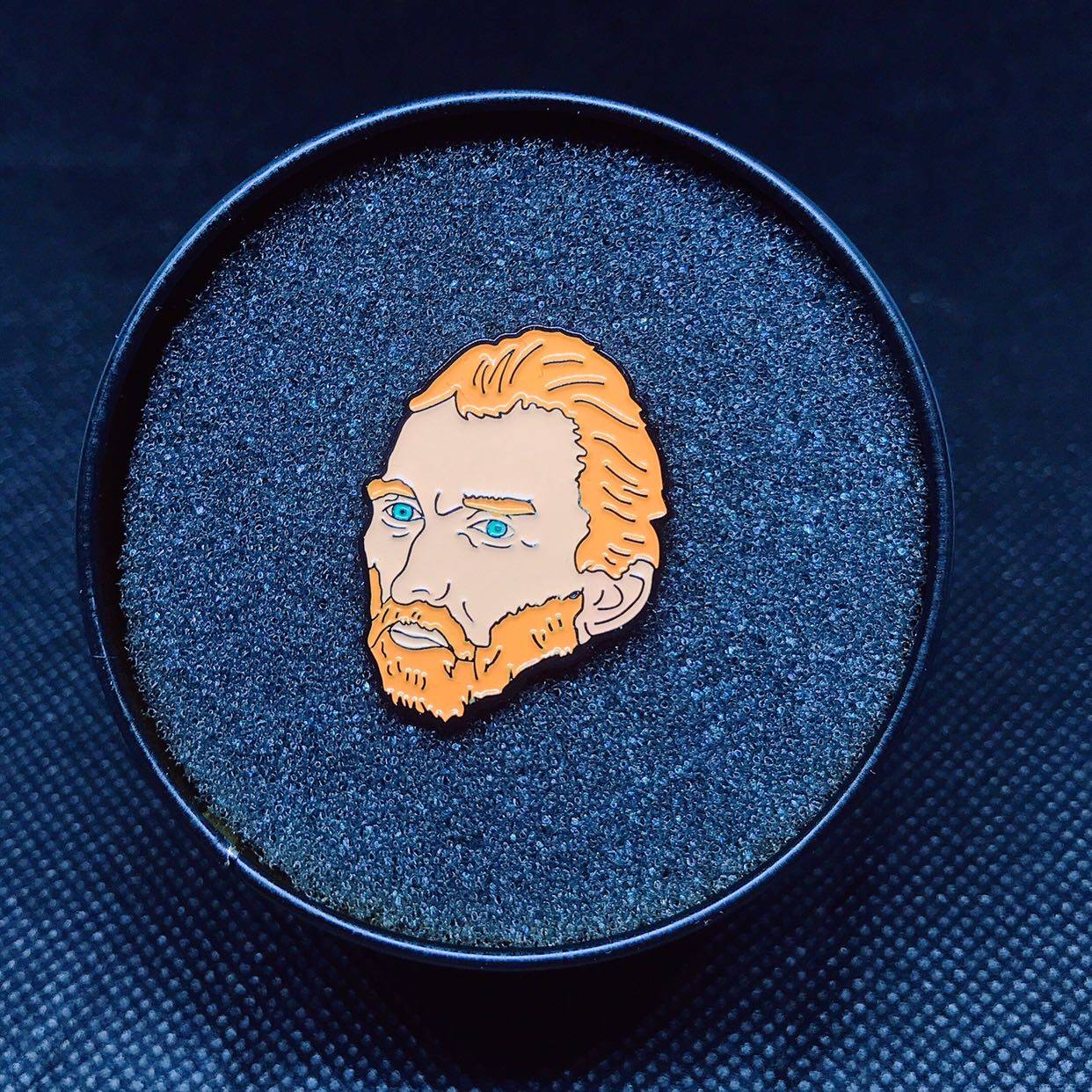 梵高头像 油画星空卡通月夜滴油金属徽章胸针饰品扣针鞋扣