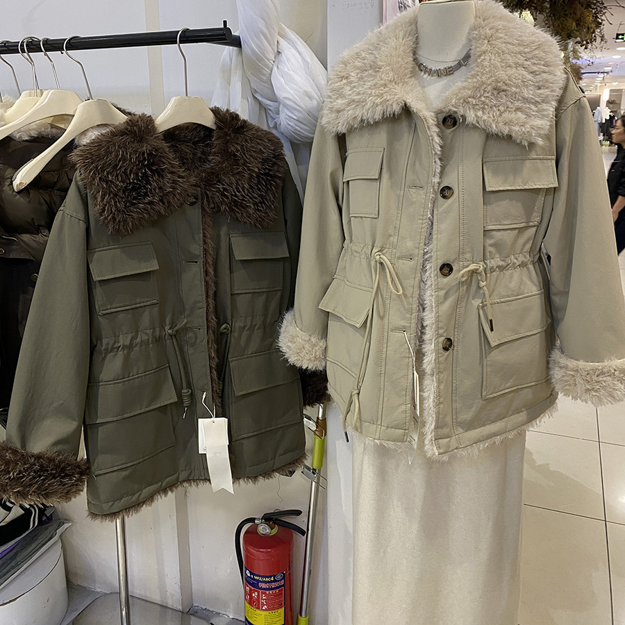 欧货2025冬新款翻领单排扣抽绳中长款羊羔毛外套女上衣女潮