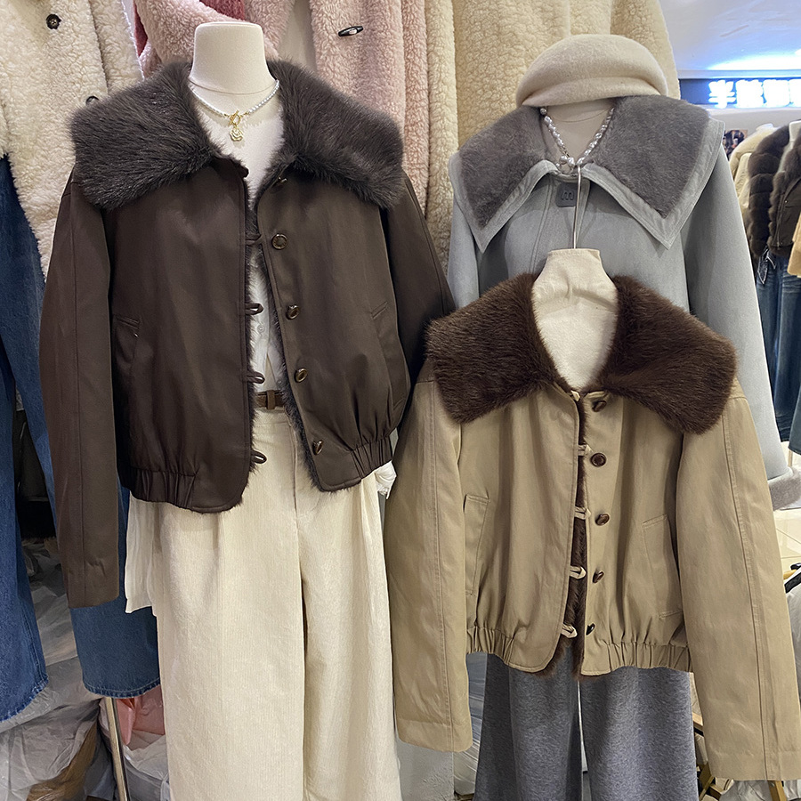 2025新款水貂毛大翻领派克羽绒服女冬季厚实短款外套