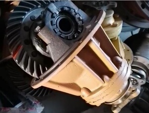 柳工816铲车装载机配件差速器总成主减总成前桥后桥