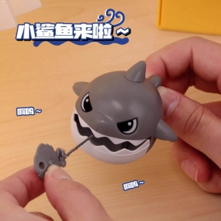 鲨鱼玩具拉线咬牙鲨鱼挂件可拉绳动物仿真模型挂件创意钥匙扣网红