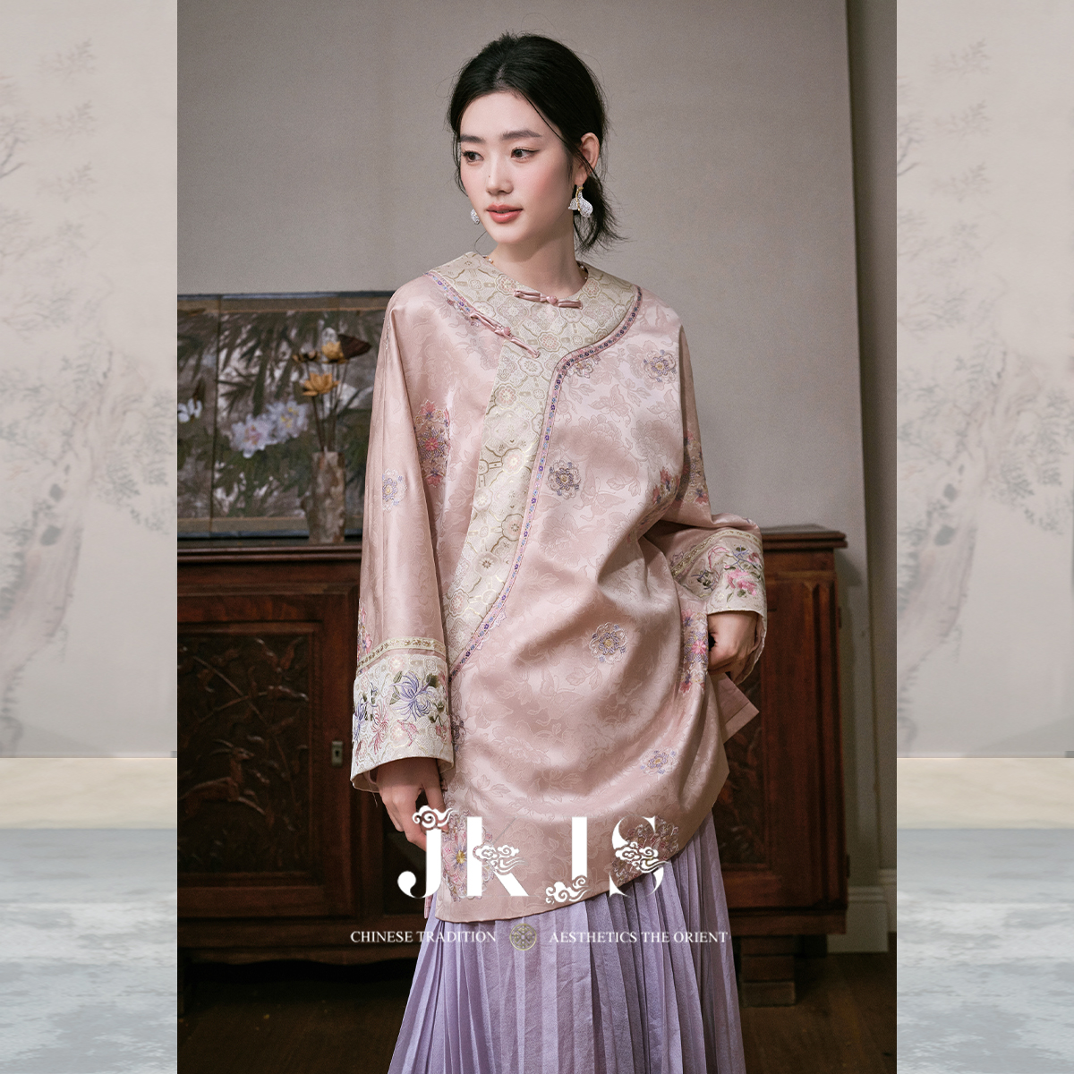 JKJS金丝提花刺绣宝相花外套