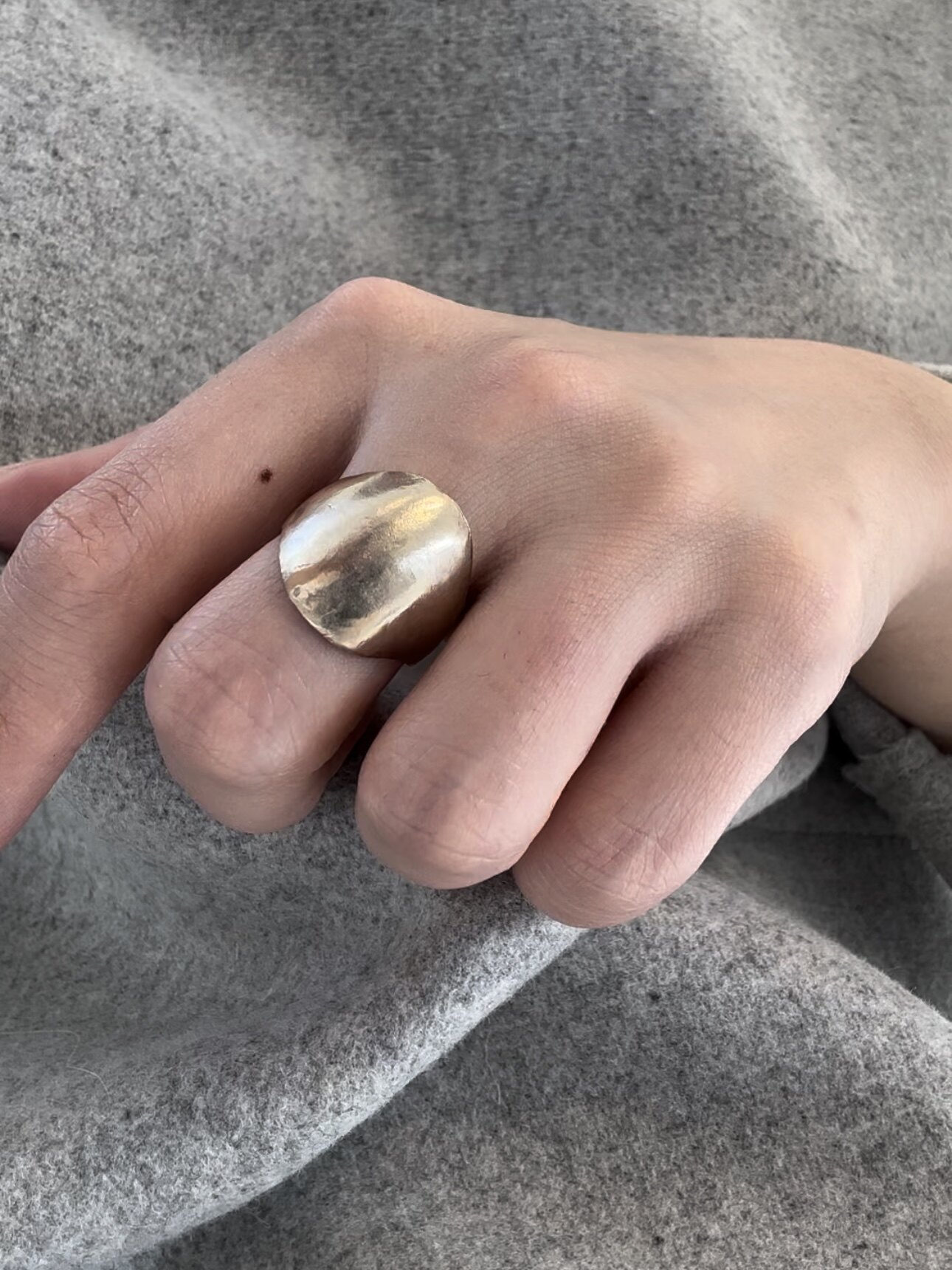 noguchi手工制肌理美感素金戒指