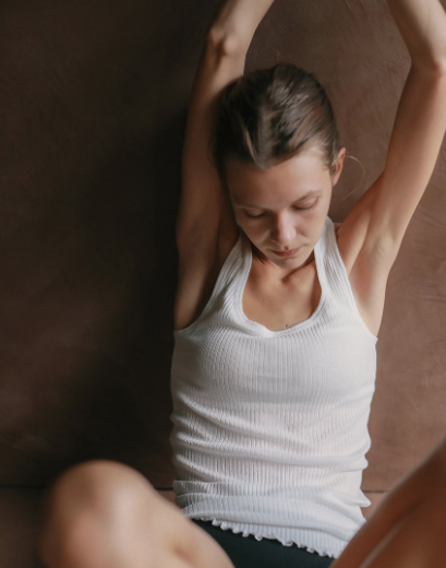 包税包邮日本代购sacre21春夏新舒适柔软纯色打底背心含胸垫女款