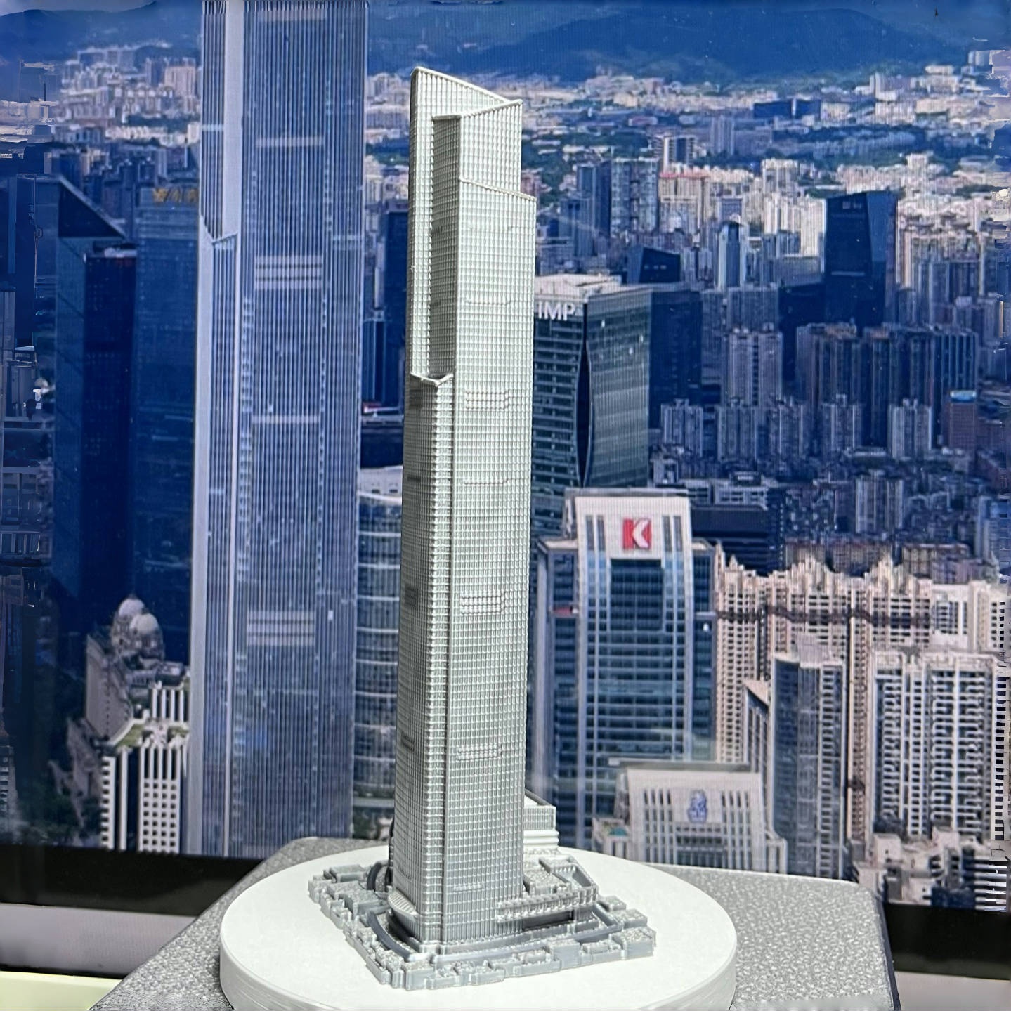 广州周大福金融中心模型广州地标建筑摆件简约旅游礼品建筑工艺品