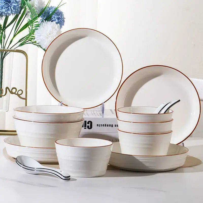 家用2-4人用餐具套装2025新款釉下彩碗盘组合乔迁陶瓷餐具碗筷