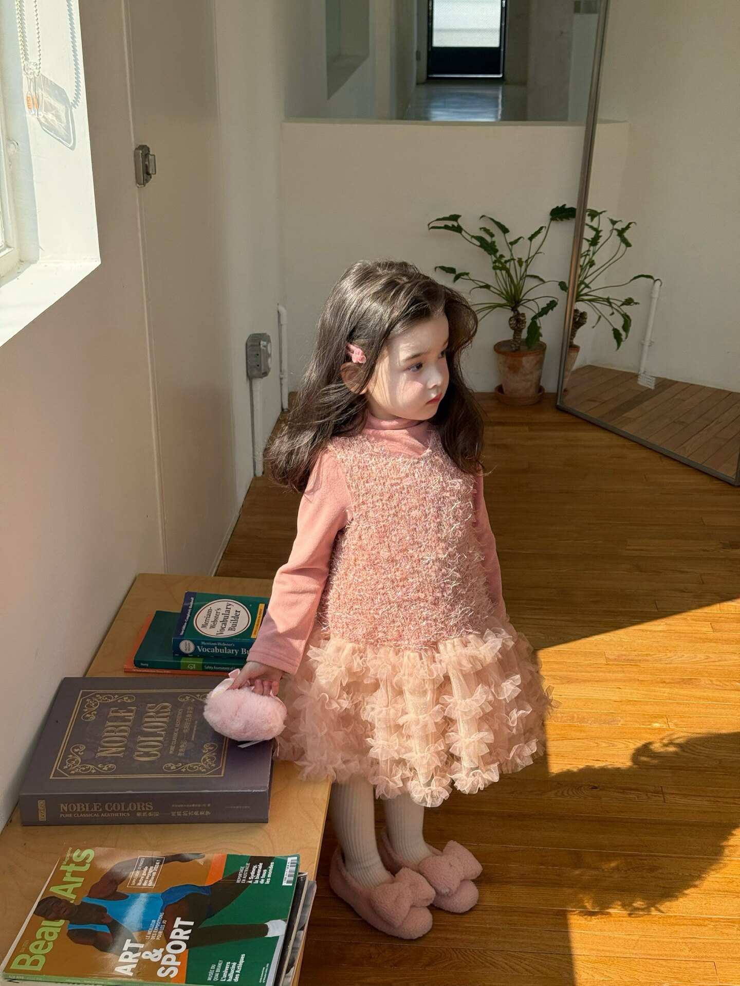 2025秋冬新款女童韩系加绒背心裙女宝高级感小香风网纱公主裙套装