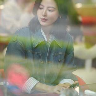 欧洲女神蒙上眼辛芷蕾唐盈盈同款牛仔外套翻领夹克上衣女衣服潮