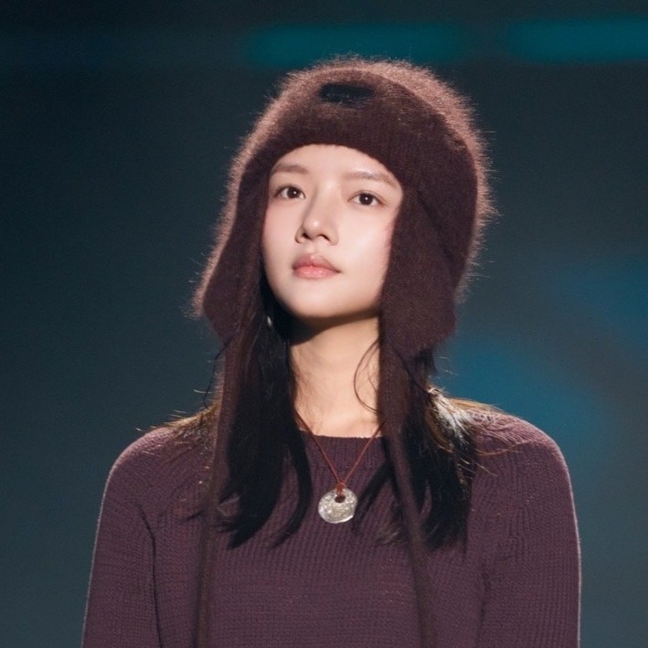 欧洲明星任敏同款针织帽子男女ins秋冬保暖系带雷锋帽护耳毛线帽