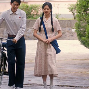 欧洲纯真年代的爱情孙千费霓同款碎花连衣裙v领短袖裙子女衣服潮